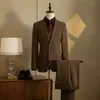 Terno casual masculino de três peças para atacado transfronteiriço, terno de negócios para o dia a dia de lapela pontuda de abotoamento duplo e fenda dupla, corte slim