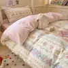Juego de ropa de cama de tres piezas de algodón para dormitorio estudiantil de cama individual, funda de edredón de algodón puro con diseño de dibujos animados, sábana plana y sábana bajera, nuevo modelo 2026