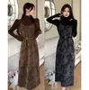 Vestido de Alcinha Retrô Francês Plus Size Conjunto de Duas Peças Feminino Outono Camisa Base de Gola Semi-alta Vestido Elegante que Reduz a Idade