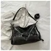 2026 Nuevo Estilo Coreano Ins Tachuelas de Estrella Bolso de Motocicleta Cuero Suave Bolso Tote de Gran Capacidad Bolso Multiusos para Viajes Diarios Casual