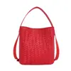 Bolsa de ombro tipo saco de tecido grande capacidade com design exclusivo para mulheres, nova moda primavera 2026, bolsa de ombro versátil