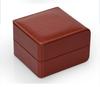 Ventas Directas de Fábrica Caja de Relojes Empaque Caja de Relojes de Cuero PU Tapa abatible En Stock Logo Personalizable Caja de Regalo