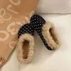 Chinelos de Cabeça Fofos com Bolinhas Franceses para Mulheres Estilo Outono/Inverno 2026 Outdoor Planos de Calçar Fácil Birkenstock Fofos