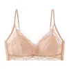 Sutiã floral de renda confortável estilo francês com alças finas e lindo design nas costas, minimiza seios grandes, junta e sustenta, e esconde os seios laterais, sutiã sexy