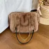 2026 Nuevo Bolso de Cadena de Felpa Otoño Invierno para Mujer Bolso Retro de Piel Sintética de Piel Bolso Cruzado con Solapa de Gran Capacidad