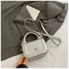 Bolso Exquisito y Compacto para el Trabajo, Nuevo Modelo 2026 para Mujer, Bolso Cuadrado Pequeño Cruzado de Lujo Ligero de Nicho de Gama Alta