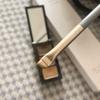 Um Conjunto de Pincéis de Maquiagem de Alta Qualidade para Dropshipping, Incluindo 10 Peças de Pincéis Azuis para Base e Sombras, um Conjunto Completo para Iniciantes