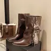 Botines de diseño original para mujer con punta fina y a media pantorrilla, nuevo estilo de otoño con hebilla de cinturón, cremallera, tacón grueso y fruncidos.