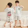 Pijama de verano para niños, fino de seda helada, manga corta y shorts, nuevo conjunto para padres e hijos con cuello en V, estampado de dibujos animados, ropa de casa para niños mayores