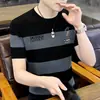 Camiseta de punto a rayas de manga corta para hombre, fina, moderna, ropa de verano, camiseta sensible al hielo, top de seda de hielo de media manga para el cabello