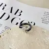 Anillo Abierto Estilo Chanel Dulce y Fresco con Circonita para Mujer, Anillo Apilable para Dedo Índice, Anillo Minimalista de Alta Gama, Anillo Único Versátil de Moda