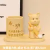 Estudia mucho y mantente con el portalápices de decoración pequeña de oso fresa panda genial para escritorio de estudiante niños Regalo de cumpleaños inspirador