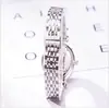 AliExpress Caliente Caliente Gipsofila Reloj para Mujer 2020 Celebridad de Internet Moda Caliente Banda de Acero Aleado Reloj para Estudiante
