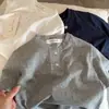 Camisetas de Manga Curta de Verão para Meninos e Meninas Bebê Estilosas Personalidade Infantil Moda Tendência Estilo Coreano Cor Sólida Botões Celebridade da Internet Manga Meia
