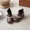 2026 Novas Botas Meia de Lã Quente Outono Inverno para Meninas Botas Curtas de Renda Estilo Pequeno Chanel Botas de Princesa com Fundo Plano Macio Antiderrapante