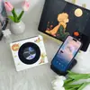 Livro Vermelho Pequeno Mesmo Estilo Letras Alto-falante Bluetooth Flutuante Ornamento Ornamento Fada das Flores Alto-falante Bluetooth