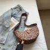 Nova Bolsa Feminina Fashion com Estampa de Leopardo, Design de Nicho, Bolsa Versátil Casual de Alta Qualidade, Bolsa de Ombro Retrô para o Dia a Dia Feminino