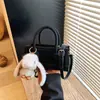 Bolsa Quadrada Pequena de Design de Nicho Transfronteiriça Novo Estilo Outono e Inverno Bolsa de Ombro Casual Versátil Bolsa Transversal Moda Pequena Bolsa