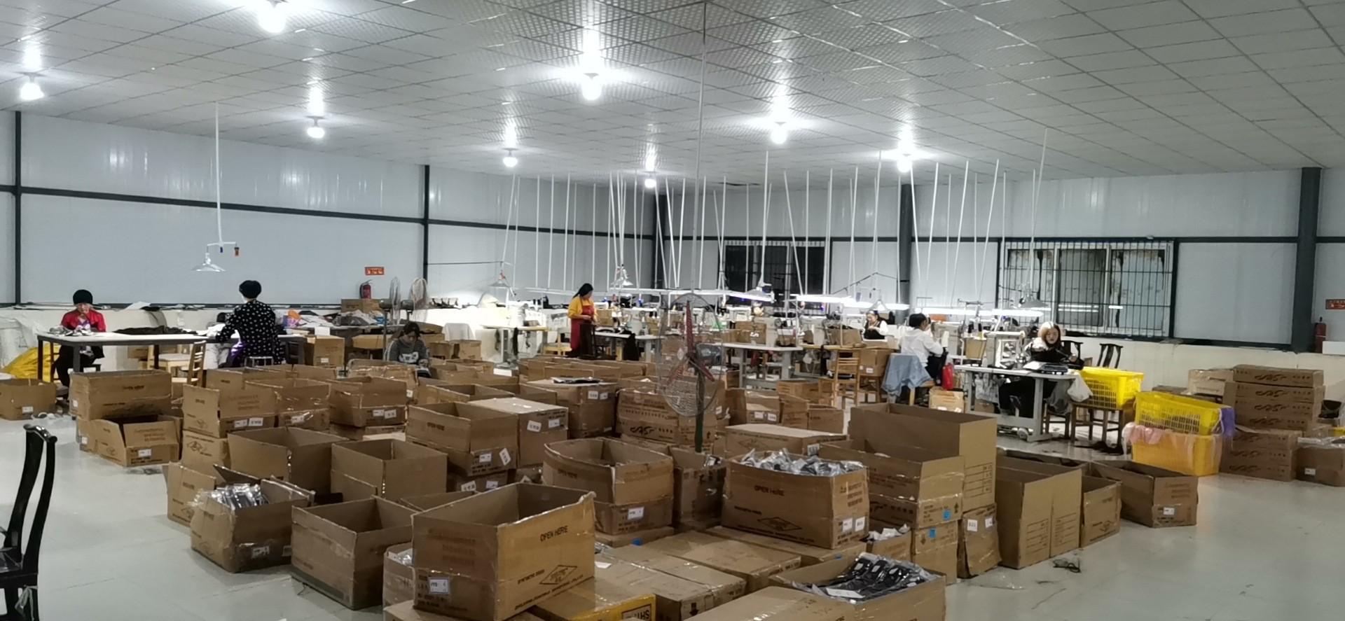 22051815212_563041244