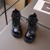 Botas de Plataforma Gruesa Retro. Botas Martens Mujer 2026 Otoño/Invierno Nuevo Estilo Felpa Adentro Versátil Súper Elegantes Punta Redonda Con Cordones Botines Tobilleros Mujer
