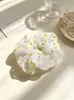 Scrunchies de Tela Estilo Vintage al por Mayor, Cintas para el Cabello Coreanas con Bordado Floral a Cuadros, Suministro para Tiendas de Accesorios, Directo de Fábrica