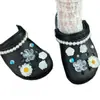 Accesorios para zapatos Croc Charms y hebillas para zapatos DIY al por mayor Fresco de primavera pequeña margarita flor de rosa galvanizada decoración de la superficie del zapato