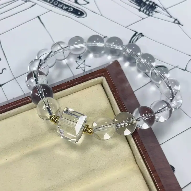 草莓熊手串