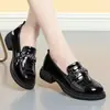 Mocasines elegantes para mujer sin cordones, nuevo modelo de otoño 2026, zapatos de cuero estilo británico para estudiantes JK para mujer con suela blanda