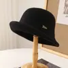 Chapéu de Pescador Preto com Aba Estilo Hepburn Retrô Francês para Mulheres, Elegante e Artístico, Tendência de Chapéu Estilo Filha no Exterior