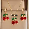 Conjunto de 5 Piezas de Collar, Pulsera, Anillo, Pendientes de Trébol de Cuatro Hojas de la Suerte de Venta Caliente Europea y Americana, Conjunto de Joyería de Flor de Cinco Pétalos para Mujer
