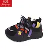 28136 Novos Sapatos Casuais de Nicho Outono 2025 Cor Pato Mandarim Versátil Sapatos de Pai Esportivos Sapatos Forrest Gump Tendência Feminina