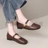 Novas Sapatilhas Mary Jane de Couro Macio Estilo Retrô Francês Primavera/Verão 2026 Sapatos Femininos Versáteis com Tira Única para Comércio Transfronteiriço