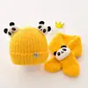 Set de Sombrero y Bufanda de Bebé de Panda Otoño e Invierno Súper Lindo Felpa Unisex Gorro de Punto para Bebé Set de Protección para Orejas Sombrero