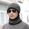Novo conjunto de cachecol e gorro masculino de duas peças Inverno veludo espesso proteção para as orelhas gorro de lã quente gorro de tricô para andar de moto
