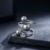 Anillo de acero de titanio de diseño nicho estilo Ins para mujer, no se decolora, oro de 18 quilates, diseño abierto, acero inoxidable, lujo ligero, anillo para el dedo índice, venta al por mayor
