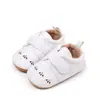 Zapatos para Bebé de Goma Suave en Suela, Estilo Británico, Casual, Huecos, Antideslizantes, de Cuero, Novedad Primavera y Otoño