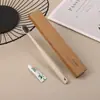 Suprimentos para Hotel Escova de Dentes Descartável Pente Conjunto de Higiene Pessoal para Hotel e B&B Fabricante Atacado Conjunto de Escova de Dentes Descartável