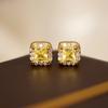 Pendientes de botón de azúcar con forma de pan pequeño y cuadrado de diamantes amarillos de plata esterlina S925 de Silver City, pendientes de azúcar con forma de pan pequeño, ligeros y lujosos, súper brillantes y de gran sentido.