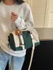 Bolso de hombro ligero y versátil de moda nuevo para el otoño 2026, gran capacidad, bolso tote casual para el día a día, bolso cruzado
