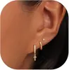 Brincos de Moda Elegantes Europeus e Americanos Transfronteiriços Mais Vendidos com Galvanoplastia de Latão Dourado Real Conjunto de Brincos Versátil para Mulheres de Alto Padrão