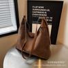 Bolsa grande de corrente de moda popular para mulheres 2023 Nova bolsa tote de camurça popular elegante de grande capacidade