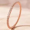 Pulsera de acero de titanio, pulsera de acero inoxidable de alta gama para mujer con cuentas de estilo europeo y americano, estilo elegante, venta al por mayor de fabricante