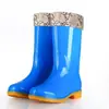 Botas de lluvia de moda para mujer, de caña alta, cálidas, engrosadas, de tubo largo, impermeables y antideslizantes, adecuadas para senderismo y días lluviosos