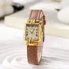 Nuevo Reloj Cuadrado Pequeño Retro para Mujer Reloj de Mujer Simple Correa Retro Romana Explosiones en Vivo de Lujo Ligero de Alta Gama