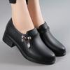 Sapatos de couro macio primavera e outono sapatos femininos casuais sapatos simples estilo versátil diário sola macia sapatos confortáveis para mães sapatos de meia-idade e idosos