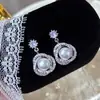 Brincos de Girassol Totalmente Cravejados com Diamantes, Pérolas Naturais de Água Doce e Ninho de Pássaro - Venda por Atacado Zhuji Source para Uso Diário e Deslocamento