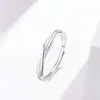 Anillos de Pareja con Textura de Arena y Líneas Cruzadas de Möbius, Anillos para Dedo Índice, Anillos Sencillos y Versátiles de Cuatro Garras con Diamante Único