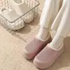 Pantuflas impermeables y pantuflas de algodón para mujer, uso en interiores en casa, resistentes a la suciedad, antimanchas, de felpa, cálidas, con suela gruesa, pantuflas de algodón para hombre al por mayor