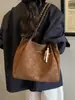 Bolsa Transfronteriza de Gran Capacidad para Mujer 2025 Nueva Bolso de Hombro Retro de Alta Gama Bolso Tote de Moda Otoño e Invierno para Viajar