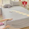 Lençol de Cama Leite Felpudo e Espesso Peça Única Inverno Cor Sólida Capa de Edredom Colchão de Fleece Coral para Dormitório Fronha Única Novo Estilo 2026